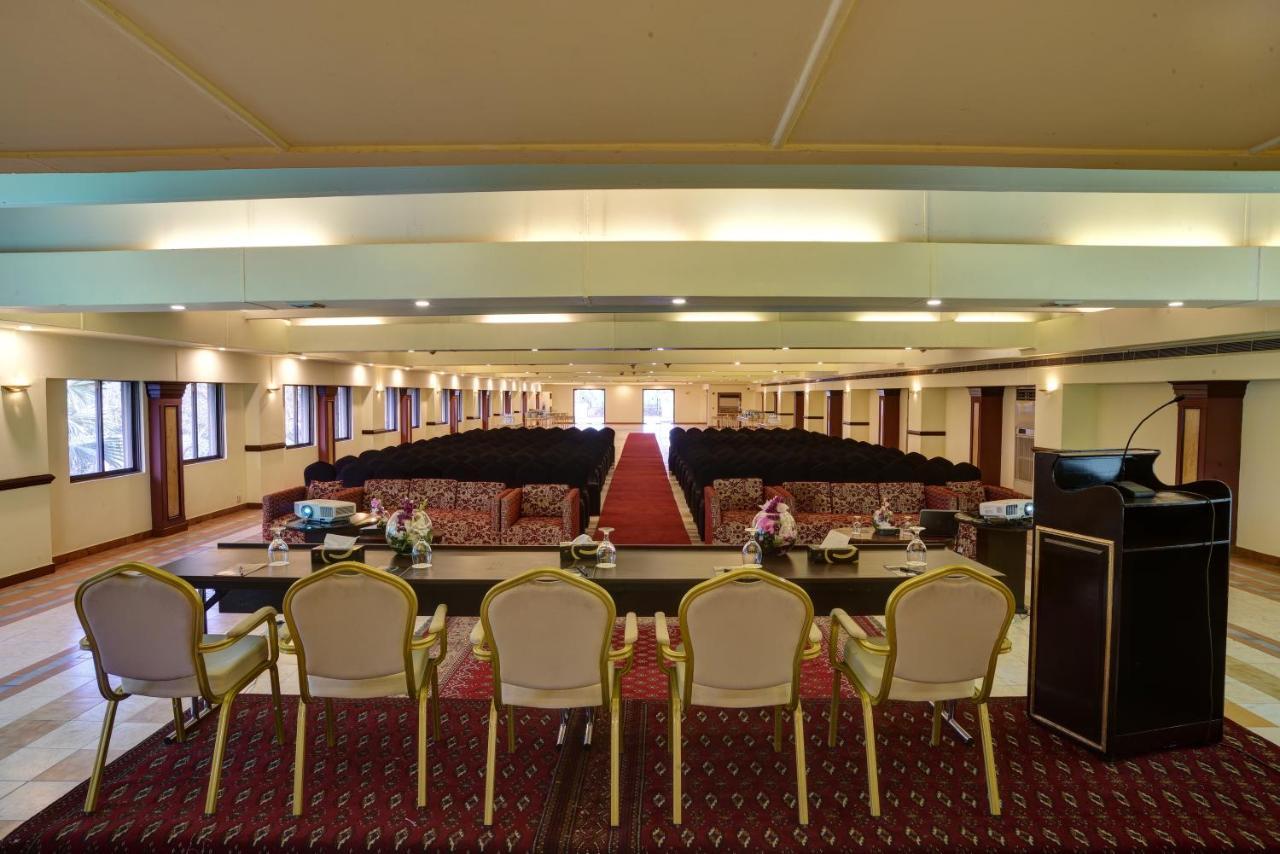 Pearl Continental Hotel, Peshawar Exterior photo