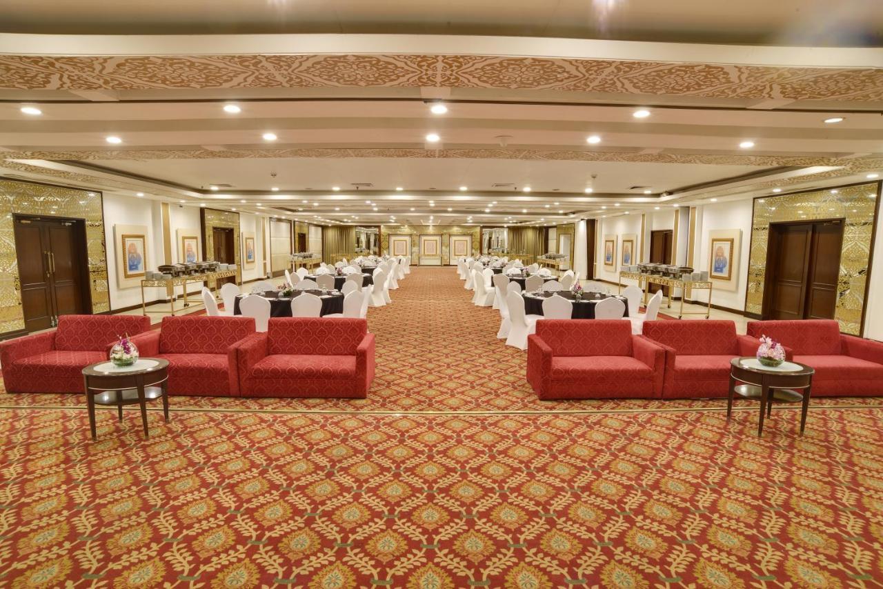 Pearl Continental Hotel, Peshawar Exterior photo