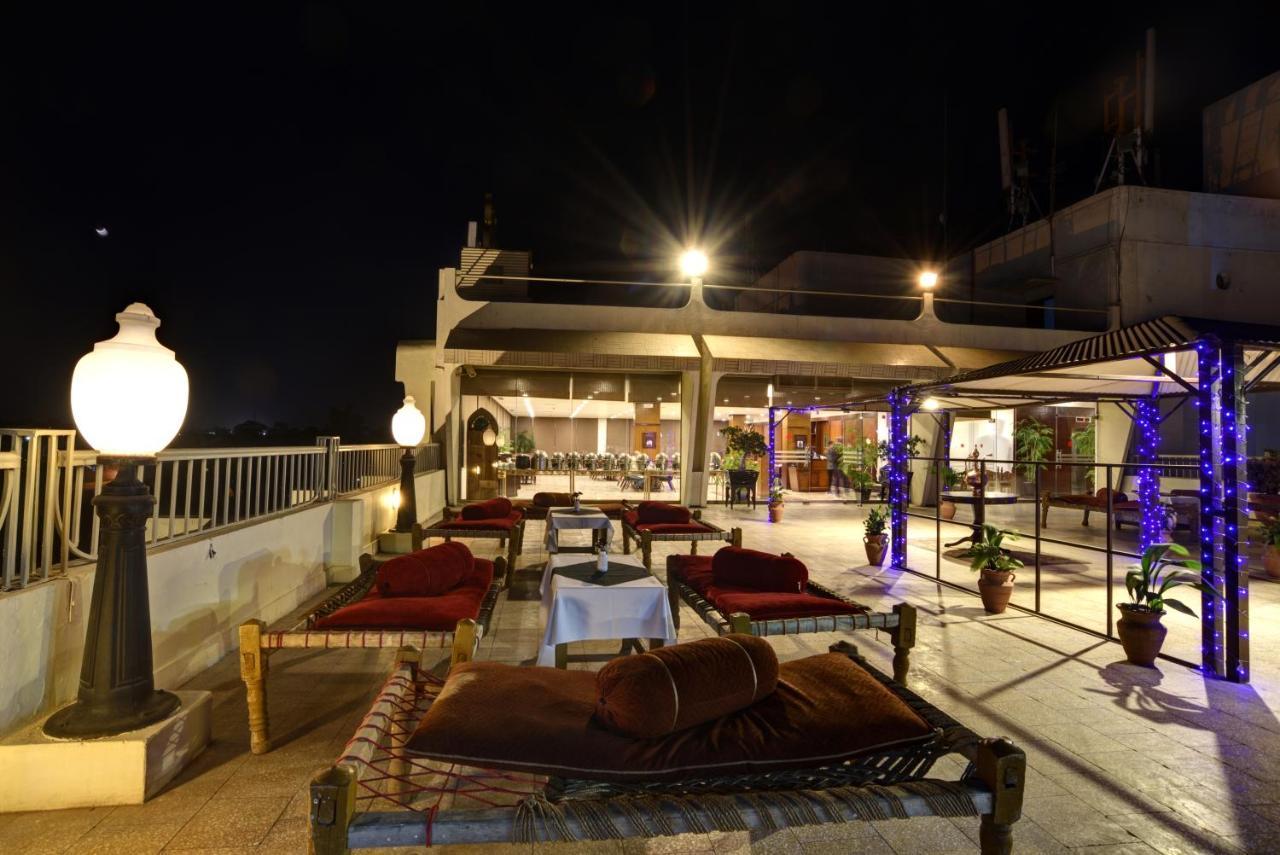 Pearl Continental Hotel, Peshawar Exterior photo