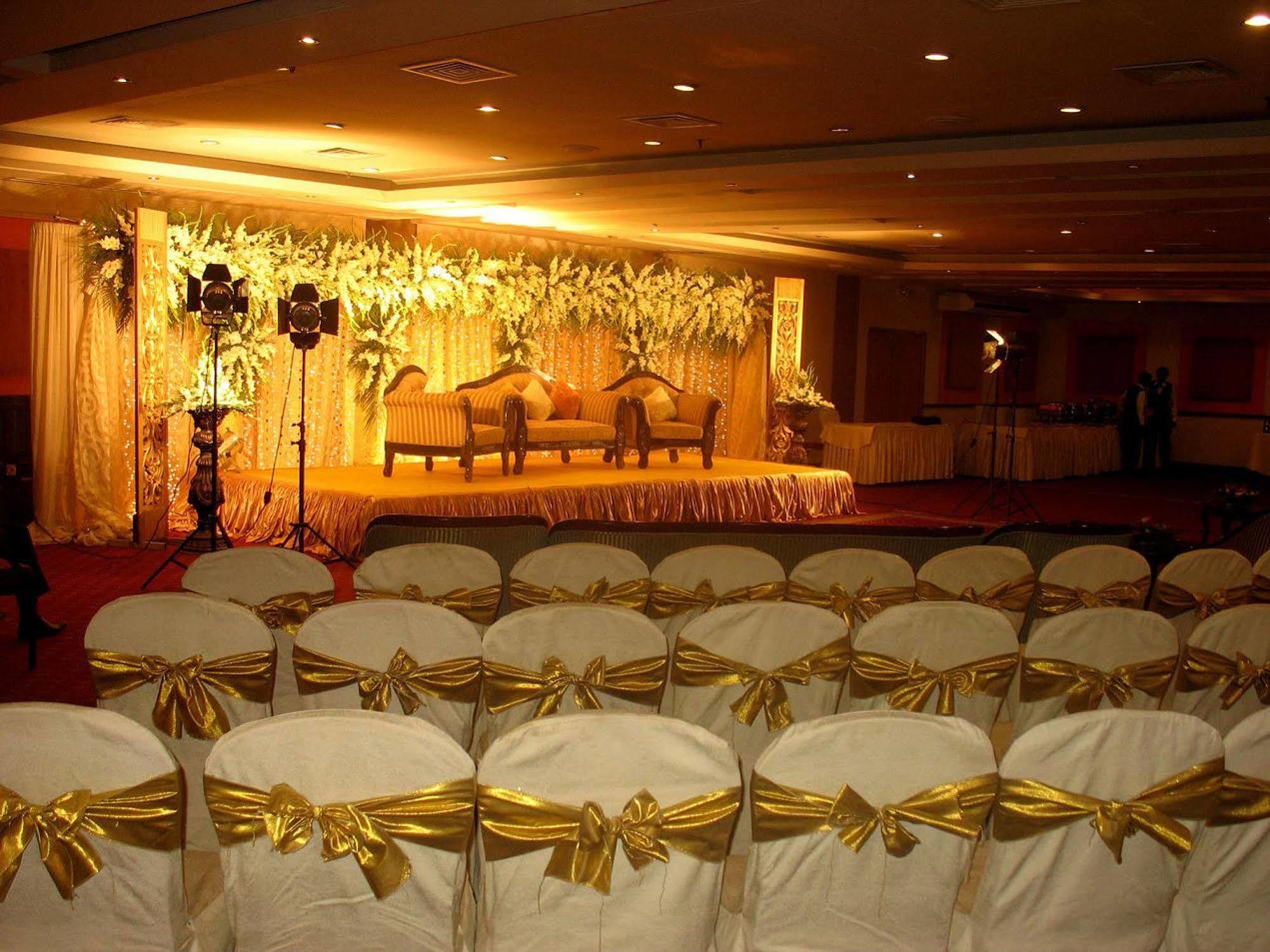 Pearl Continental Hotel, Peshawar Exterior photo